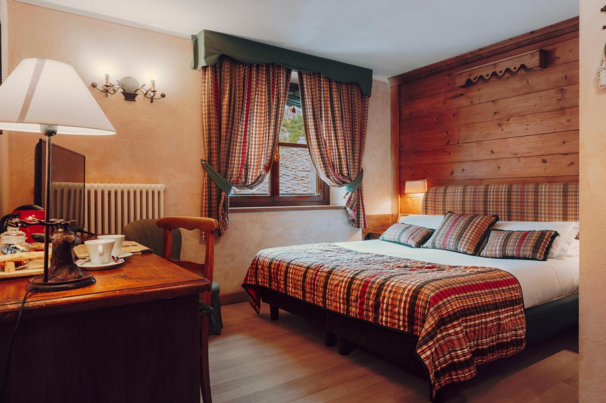 Villa Novecento Romantic Hotel - Estella Hotel Collection & Experience Courmayeur Exterior foto